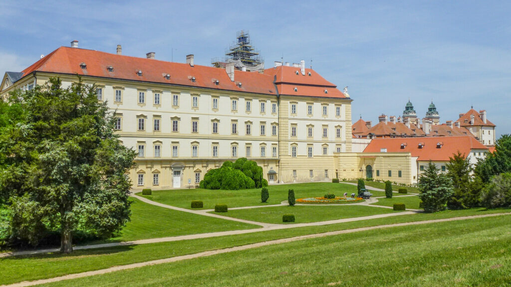 Treasure Hunt Valtice – Team Building Experience in South Moravia