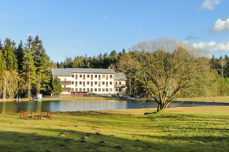 Renospond Hotel