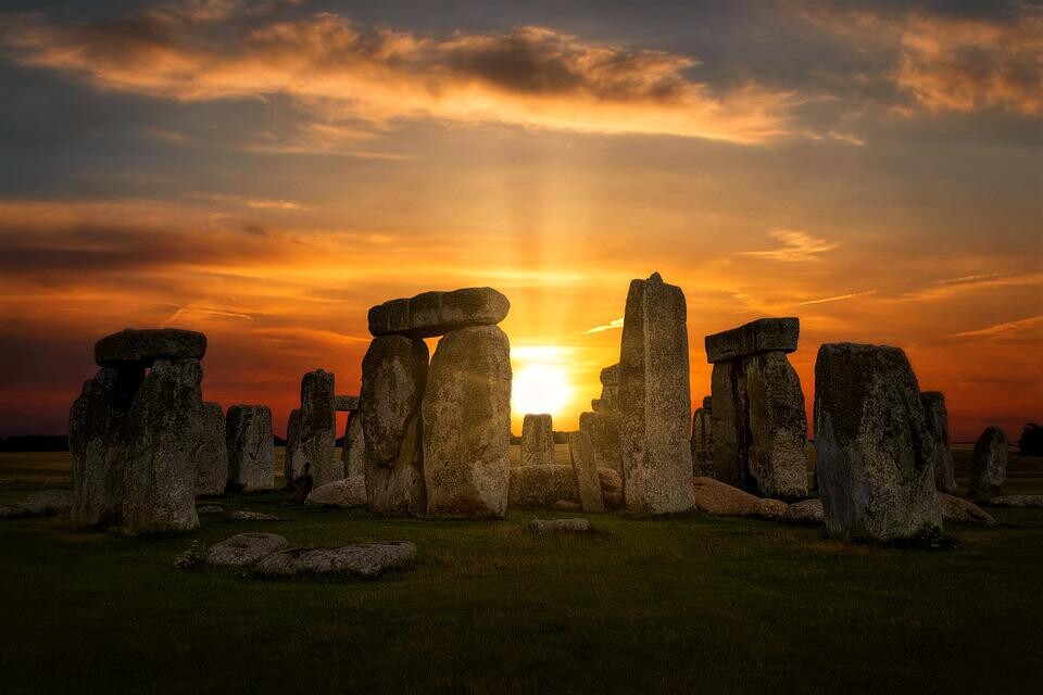 Stonehenge – a stone building shrouded in mystery