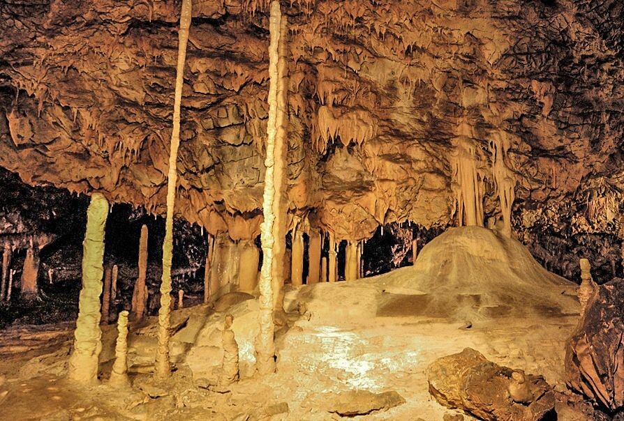 Kateřinská jeskyně láká po staletí vědce i turisty