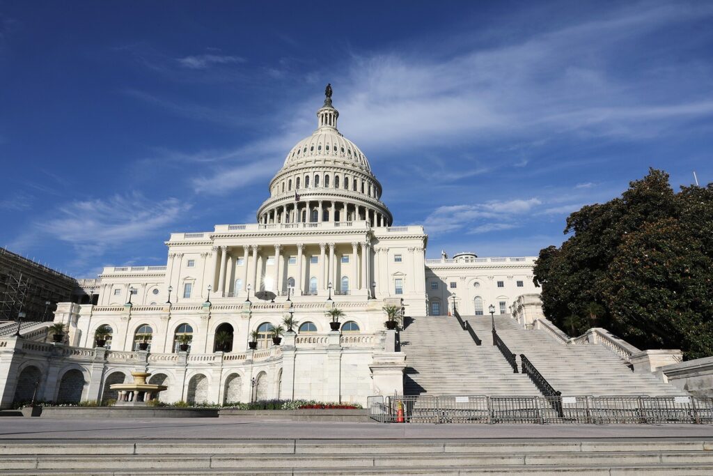 Útok na Kapitol po prezidentských volbách v USA