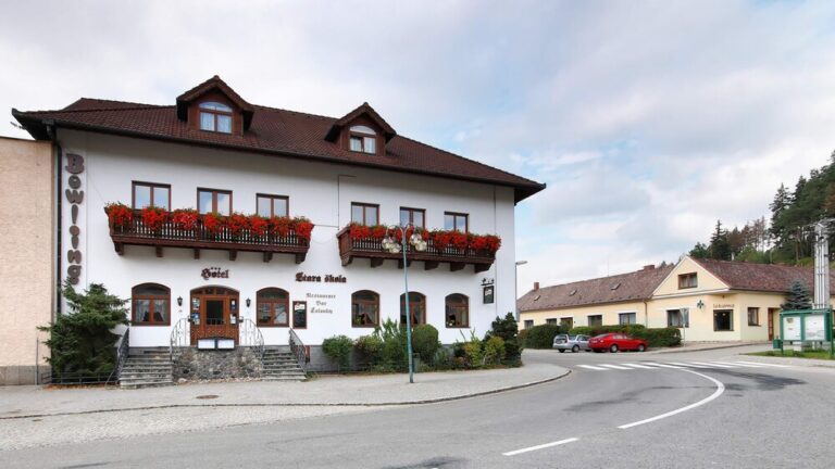 Stará Škola Hotel