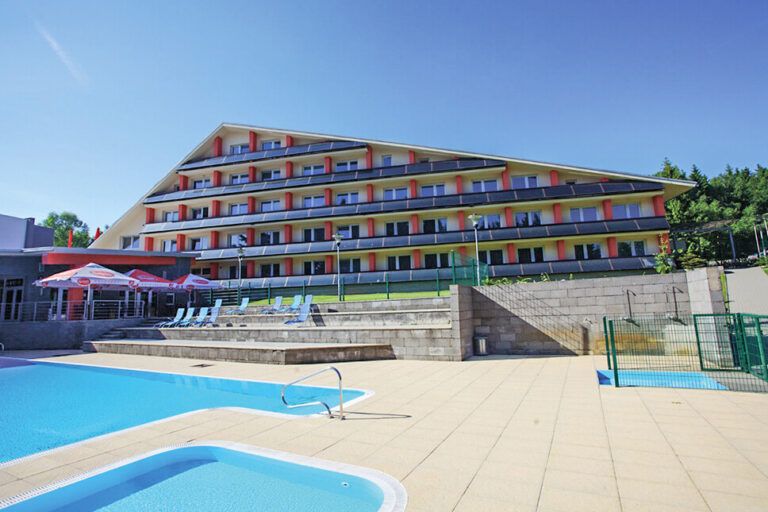 Jezerka Hotel