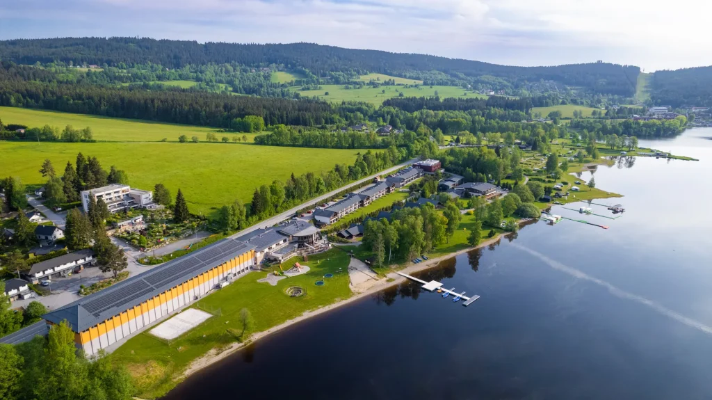 Amenity Hotel & Resort Lipno – Hotel and houses along the shore of Lipno Lake