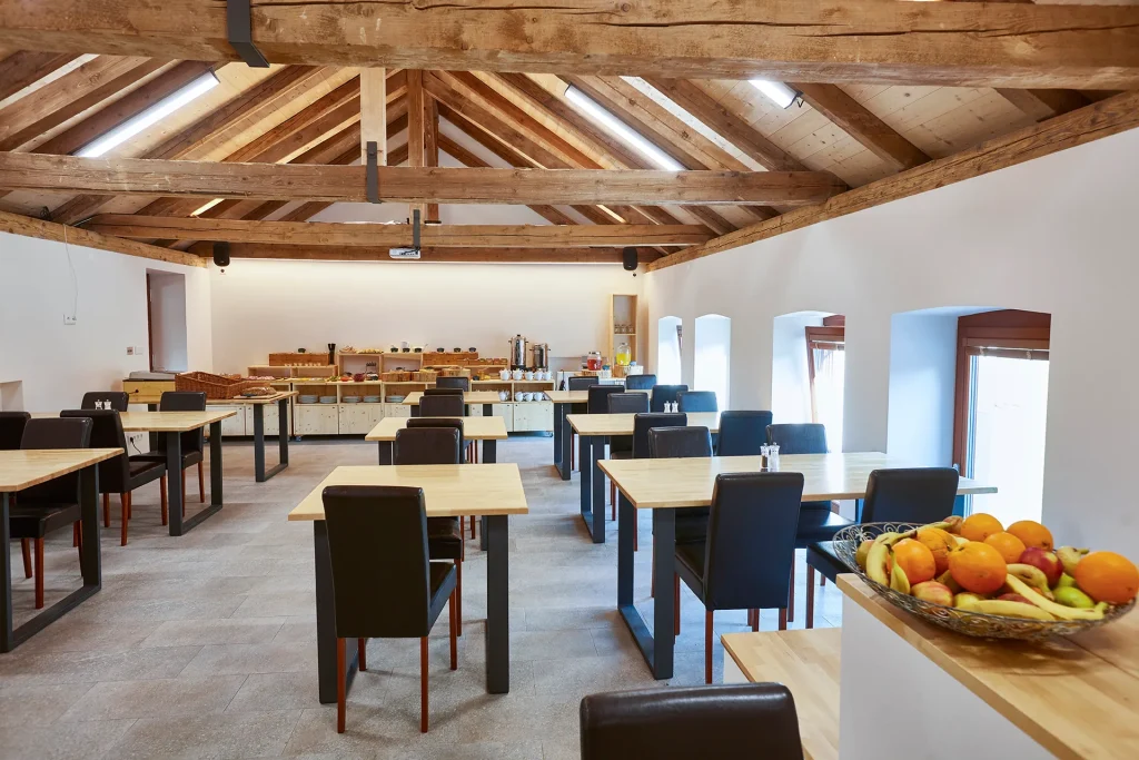 Hotel Ryzlink in Mikulov – Conference room with a timber-beam ceiling